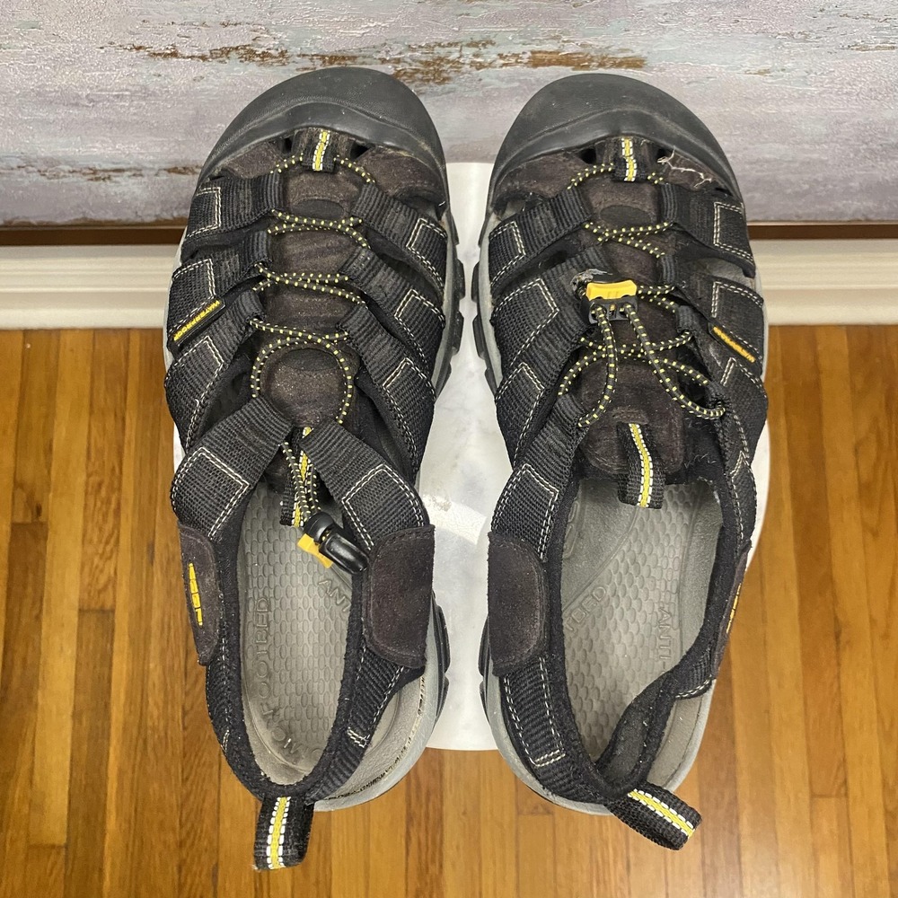 KEEN Newport H2 Sandals Mens Size 10 Black Closed Toe Waterproof Hiking Sport - Picture 7 of 9